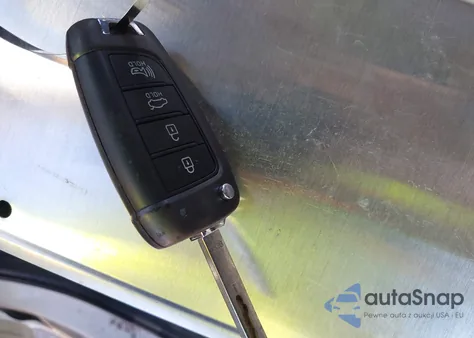 2020 Hyundai Accent Se z USA, uszkodzony, nr VIN 3KPC24A6XLE113967